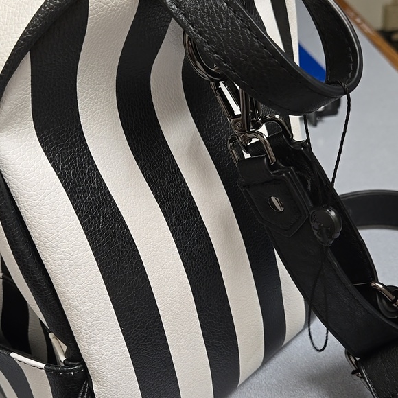 Killstar Small Backpack - Picture 4 of 8